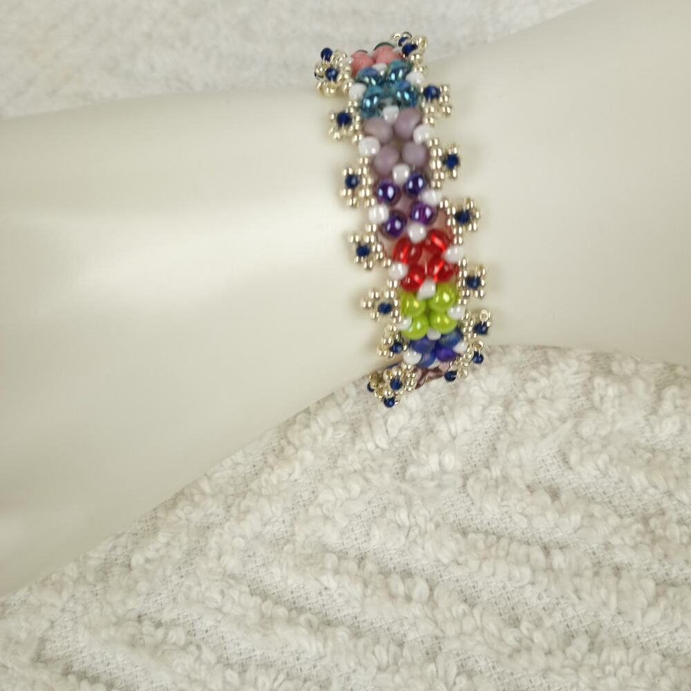 HANDMADE ~ Ruffled Edge Pondo Stitch Bracelet  7¼" - Picture 2 of 5